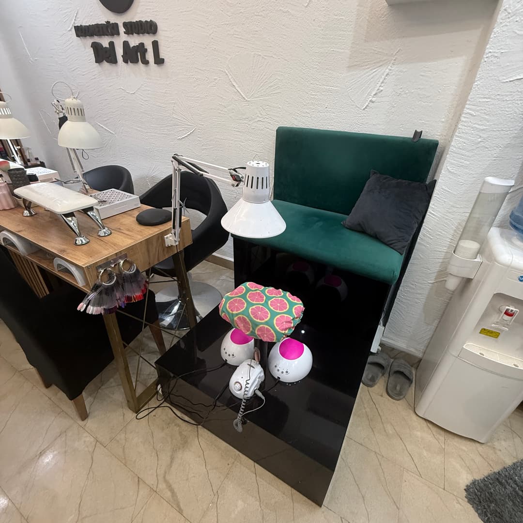Nokti i pedikir — Kozmeticki studio Del Art L, Čukarica, fotografija 16